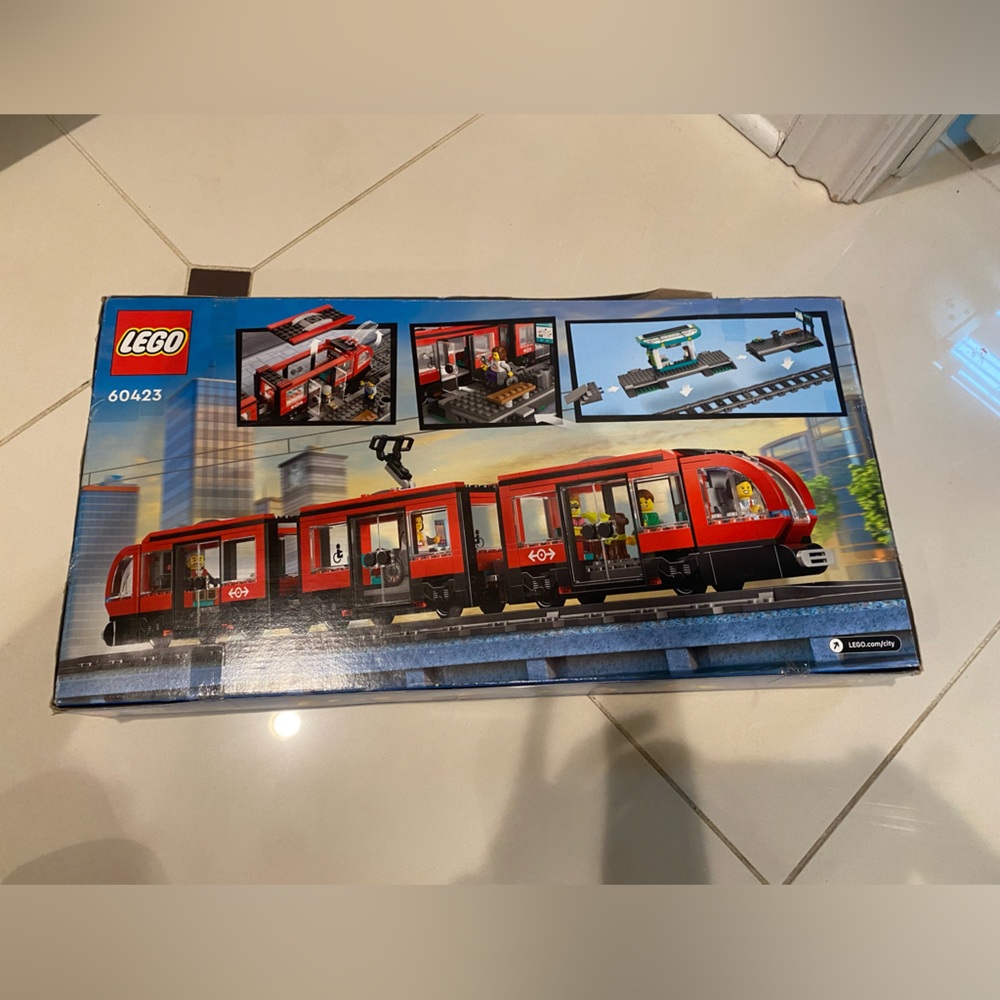 LEGO City Electric Tram Box in Blue 60423